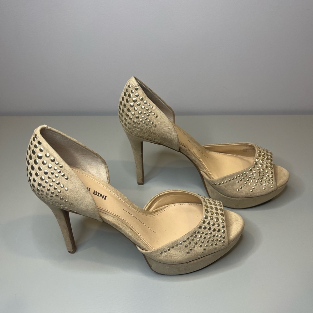 Gianni Bini Gold Studded Heels- size 7.5